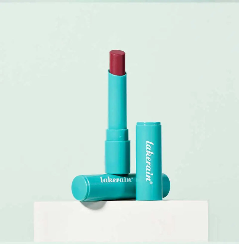 Hydrating Tinted Lipstick – Long-Lasting Moisture & Rich Red Tint